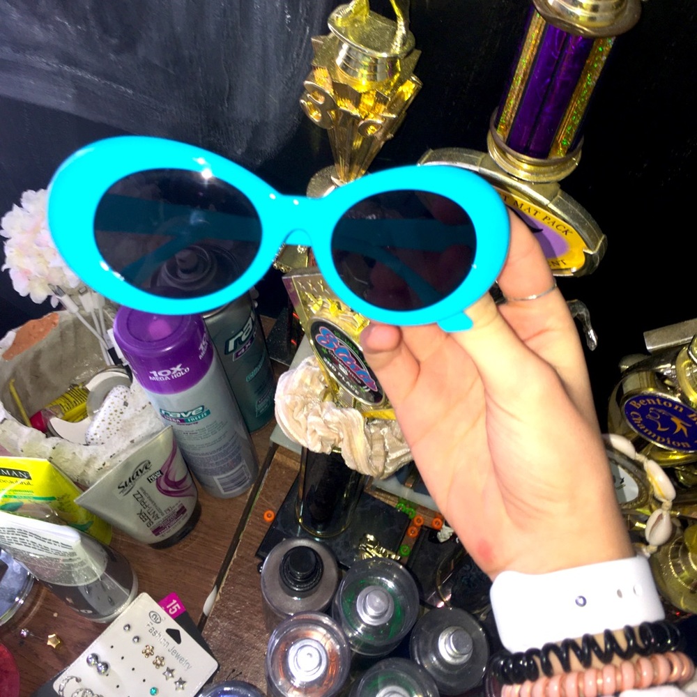 Blue clout goggles